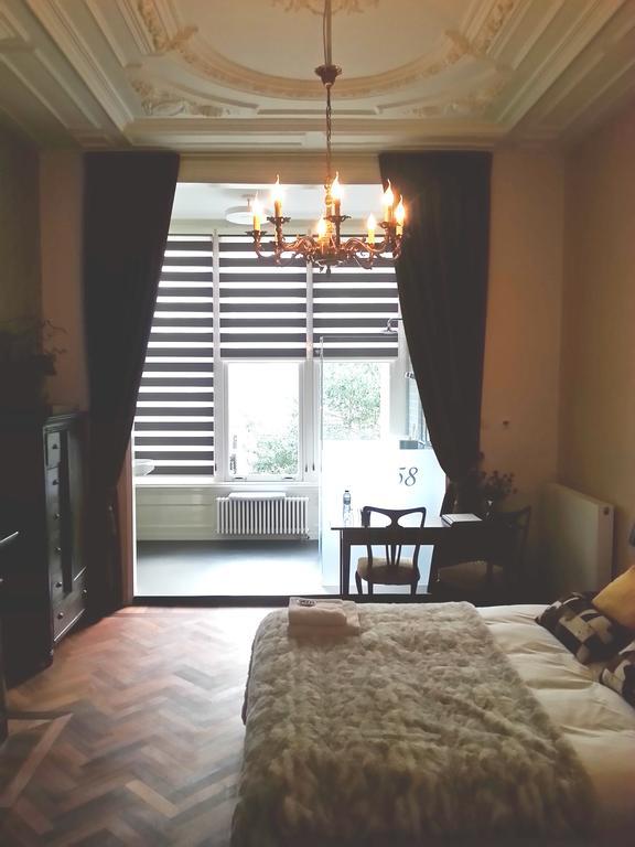 Ck58 Bed & Breakfast Den Haag الغرفة الصورة
