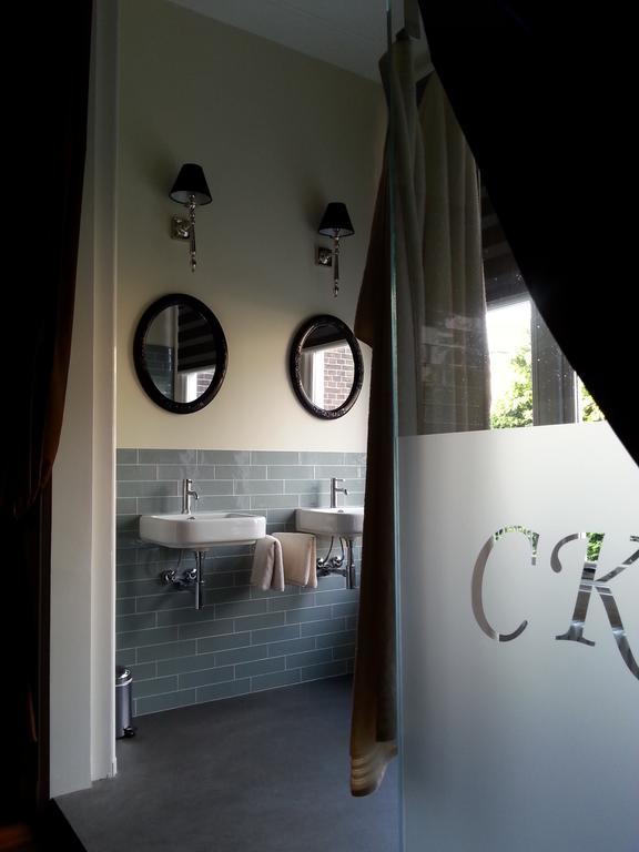 Ck58 Bed & Breakfast Den Haag الغرفة الصورة
